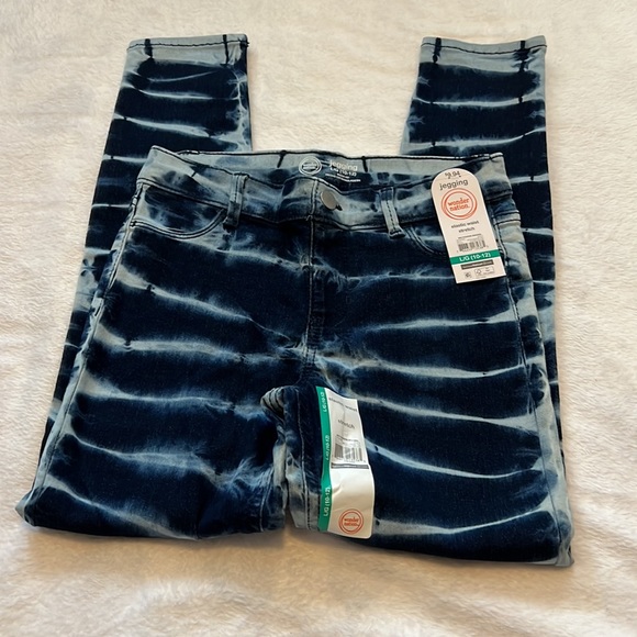 Girls size 10/12 (Large) New Denim Jeggings - Picture 2 of 3